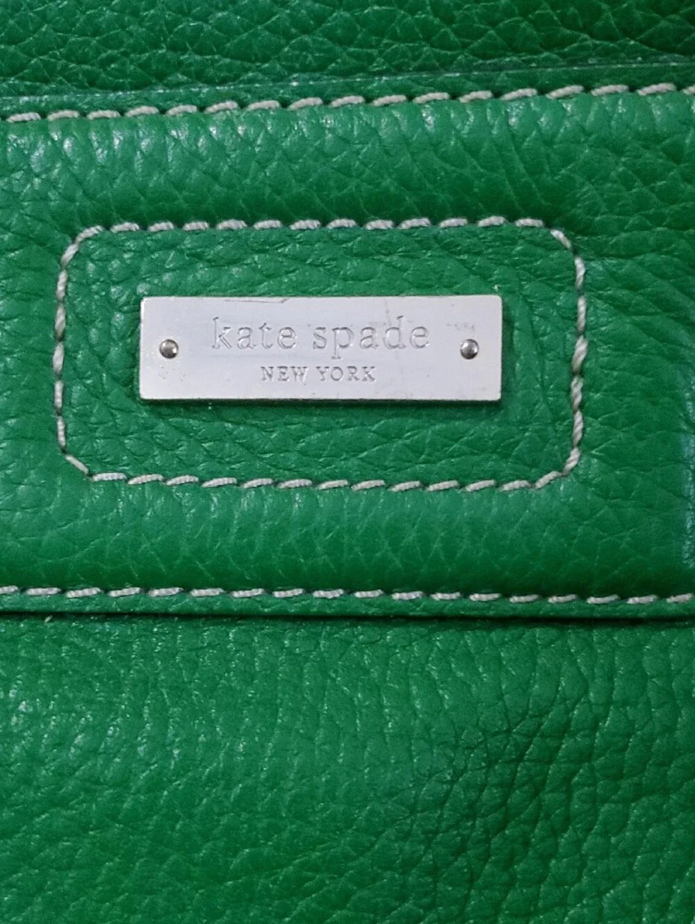 VERY GOOD CONDITION!! KATE SPADE. Green, STURDY/THICK pebble Leather. LARGE BAG.